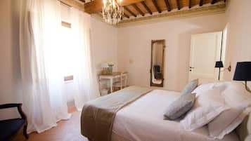 1 Schlafzimmer, Schreibtisch, Bügeleisen/Bügelbrett, kostenloses WLAN