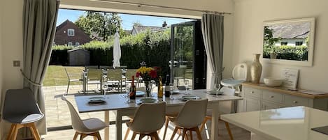 تناول الطعام