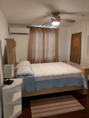 1 chambre, fer et planche à repasser, Wi-Fi gratuit, draps fournis