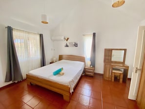 4 chambres, Wi-Fi gratuit, draps fournis