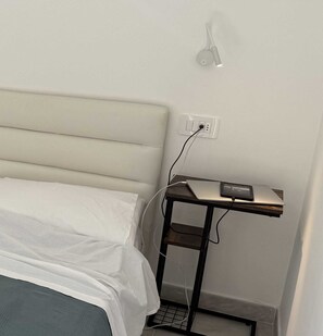 2 عدّة غرف نوم ومكواة/لوح كي وسرير سفر وواي فاي مجانًا