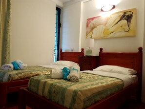 2 Schlafzimmer, Bügeleisen/Bügelbrett, Internetzugang, Bettwäsche