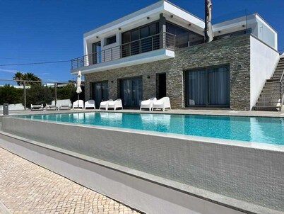 Villa with private pool near the beach
