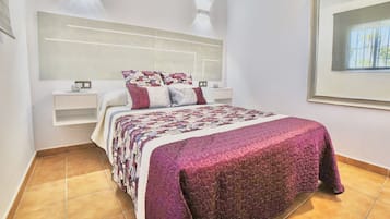 2 slaapkamers, een strijkplank/strijkijzer, gratis wifi, beddengoed