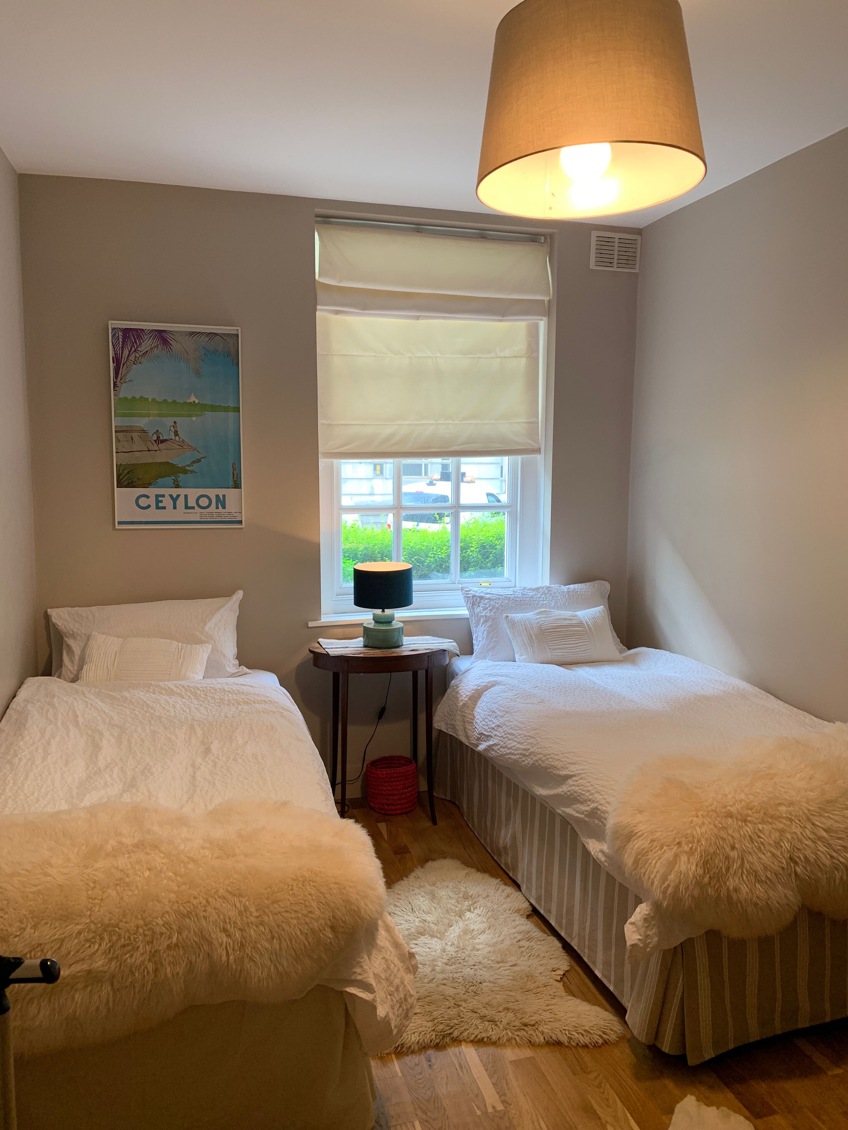 Hammersmith, W6. Gr floor 2 bedroom flat sleeps 4 