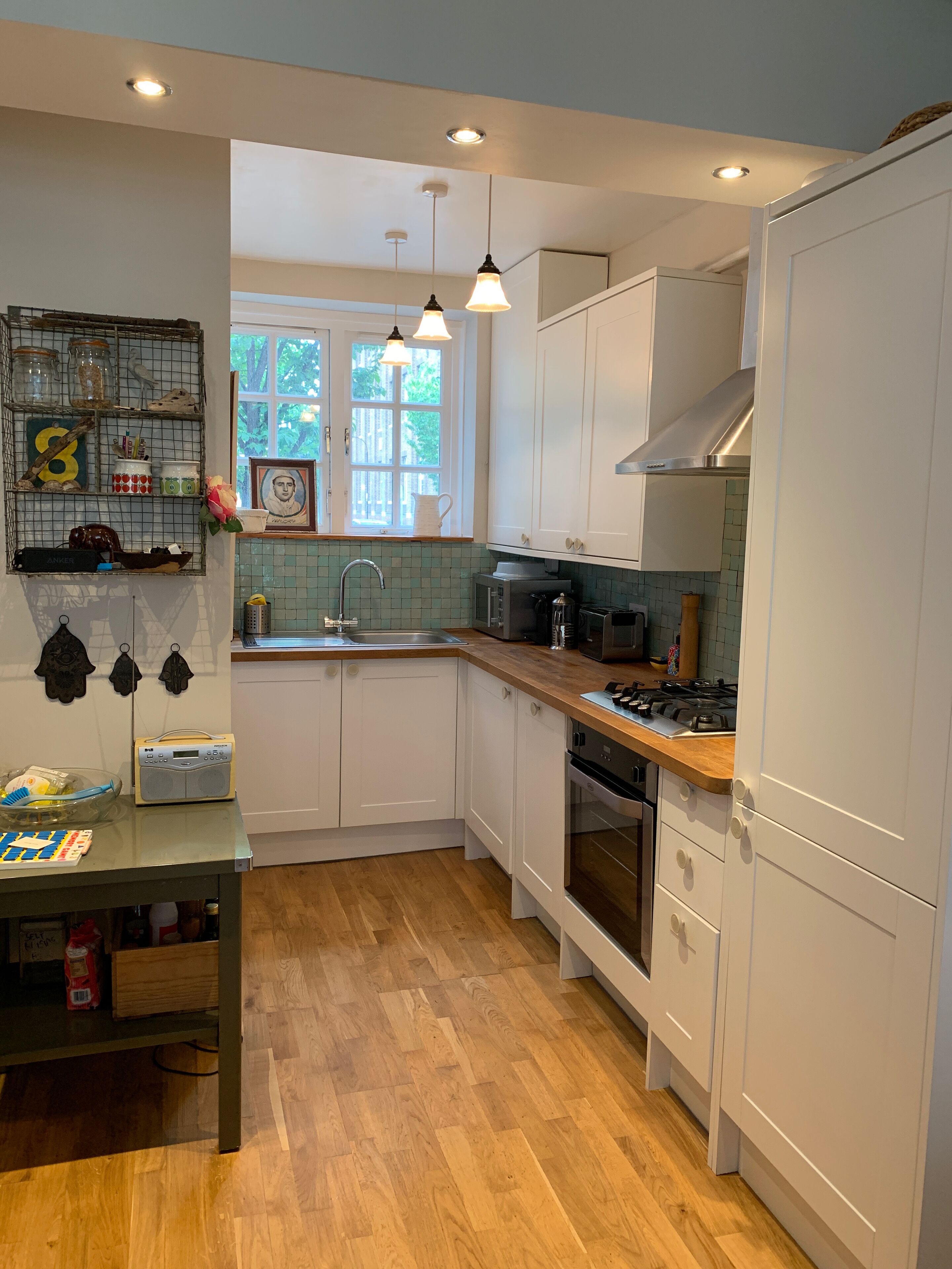 Hammersmith, W6. Gr floor 2 bedroom flat sleeps 4 