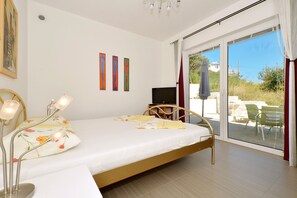 3 habitaciones, tabla de planchar con plancha y wifi gratis 