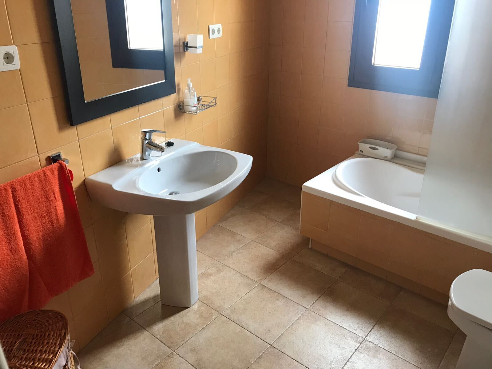 LA HIGUERA ARDALES HOUSE