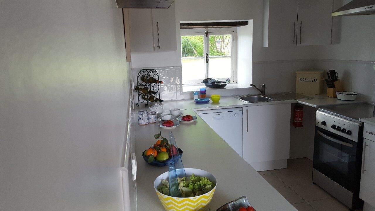 Orchard Cottage, sleeps 4 with Shared Heated Pool in Beautiful Rural Setting