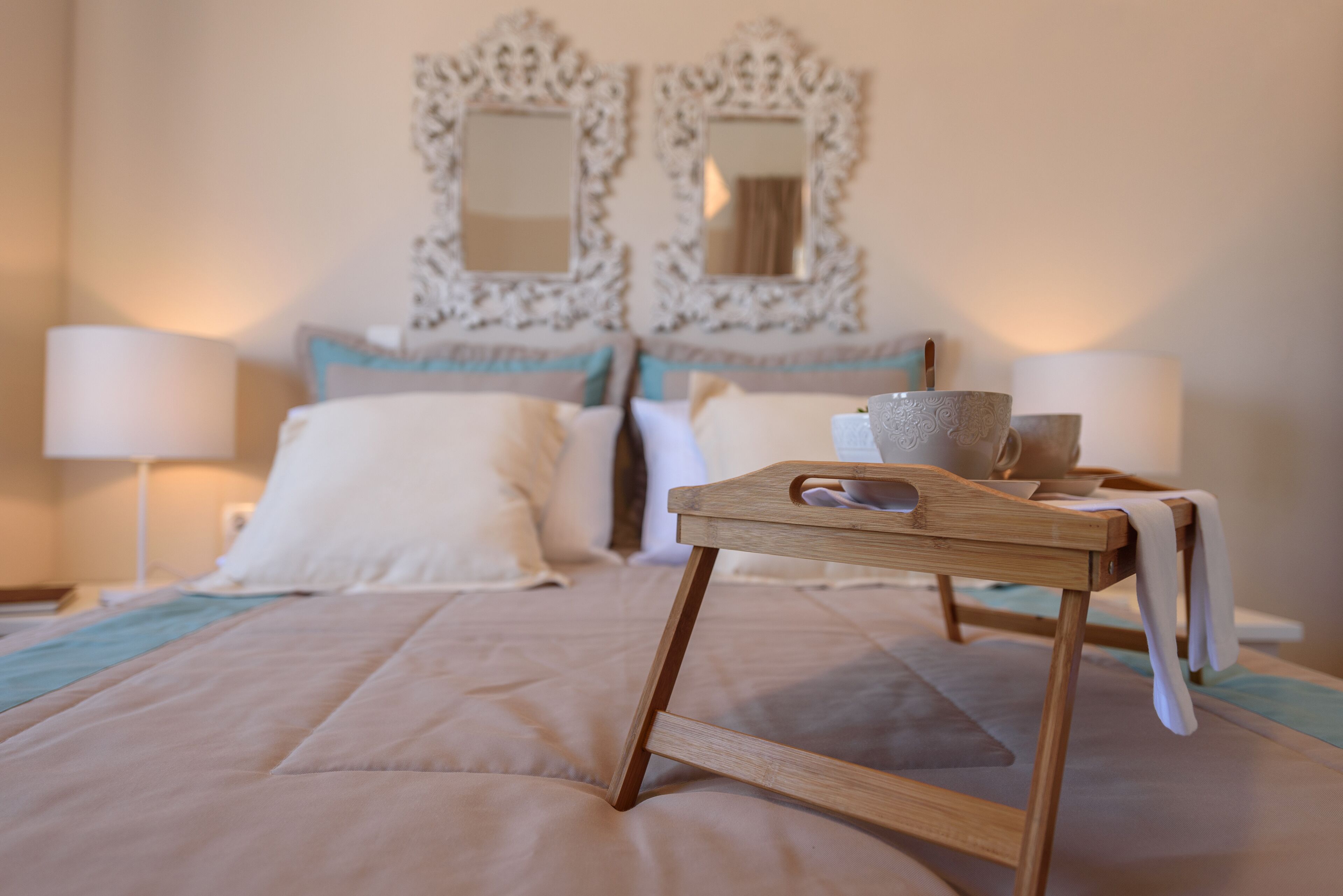 Full view in a luxury house beside the beach-Crete