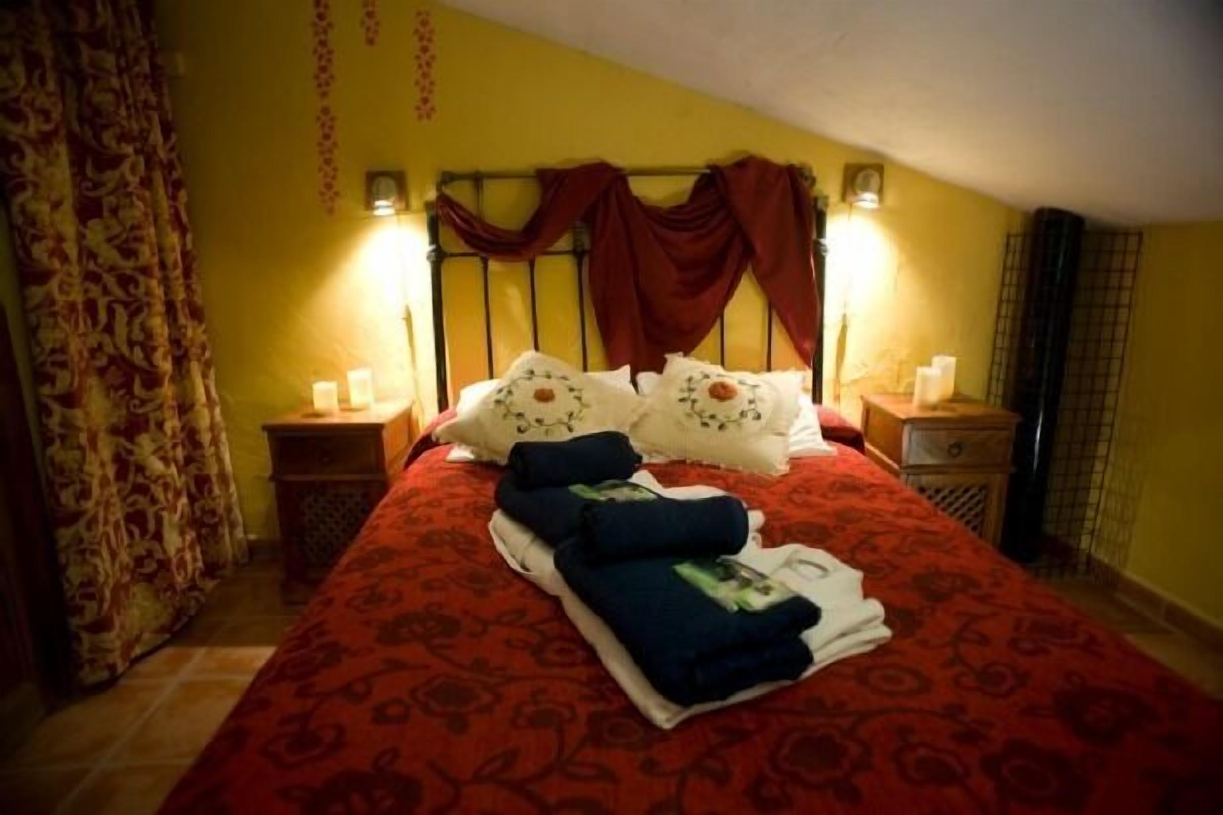 Rural house Majuelo-Love-Spa- El Rincón de Monasterio & SPA for 2 people