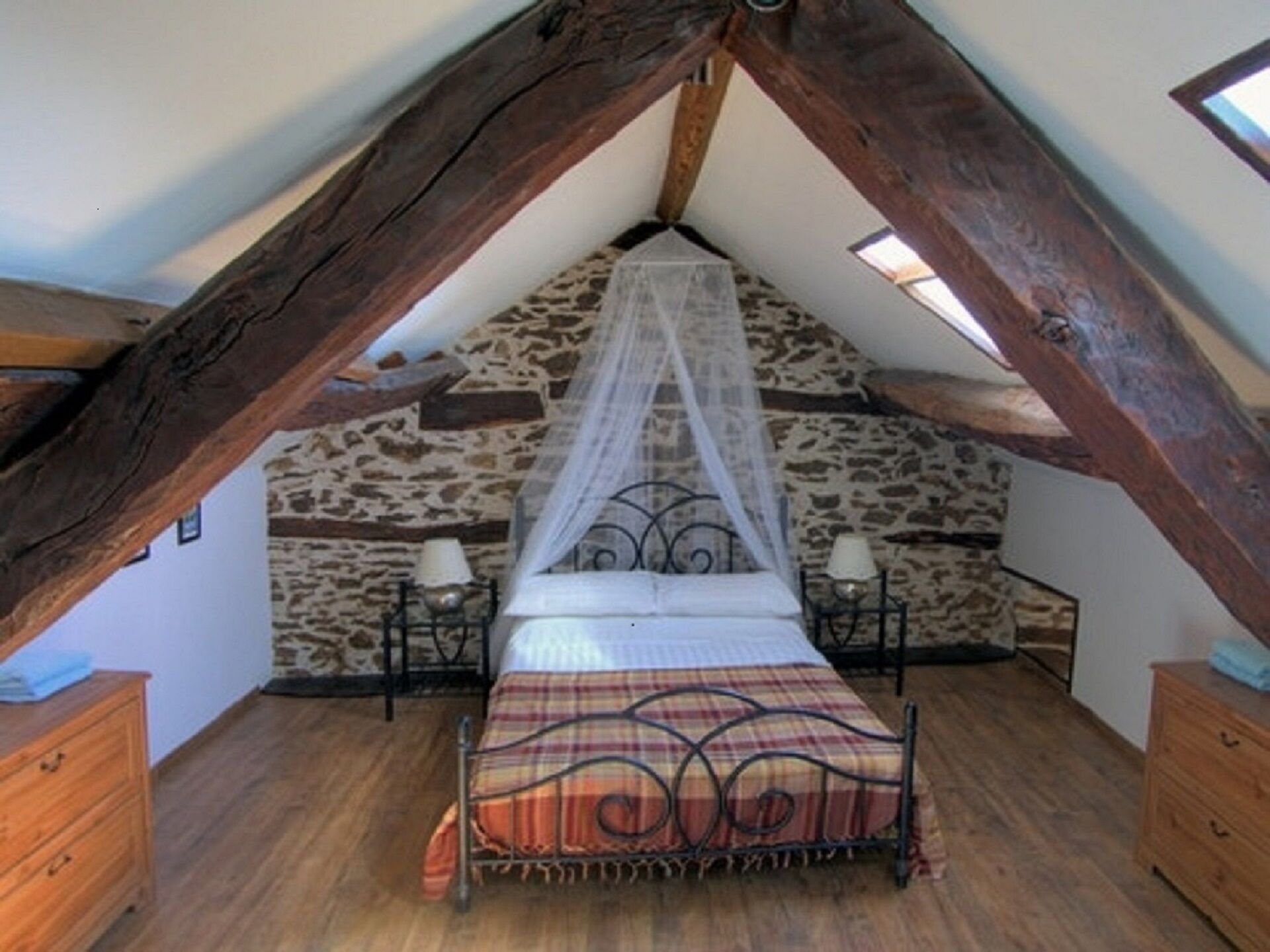 Pretty family gite with shared pool