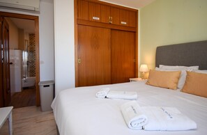 2 bedrooms, in-room safe, iron/ironing board - Ref: 270 Beachfront apartment in Torreblanca with amazing sea views (Fuengirola)