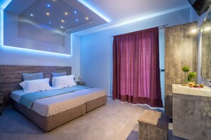 Superior Apartment | 2 bedrooms, in-room safe, individually furnished, soundproofing - Savvas Luxury Suites (Zakynthos)