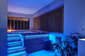 ซูพีเรียอพาร์ทเมนท์ | อ่างสปาส่วนตัว