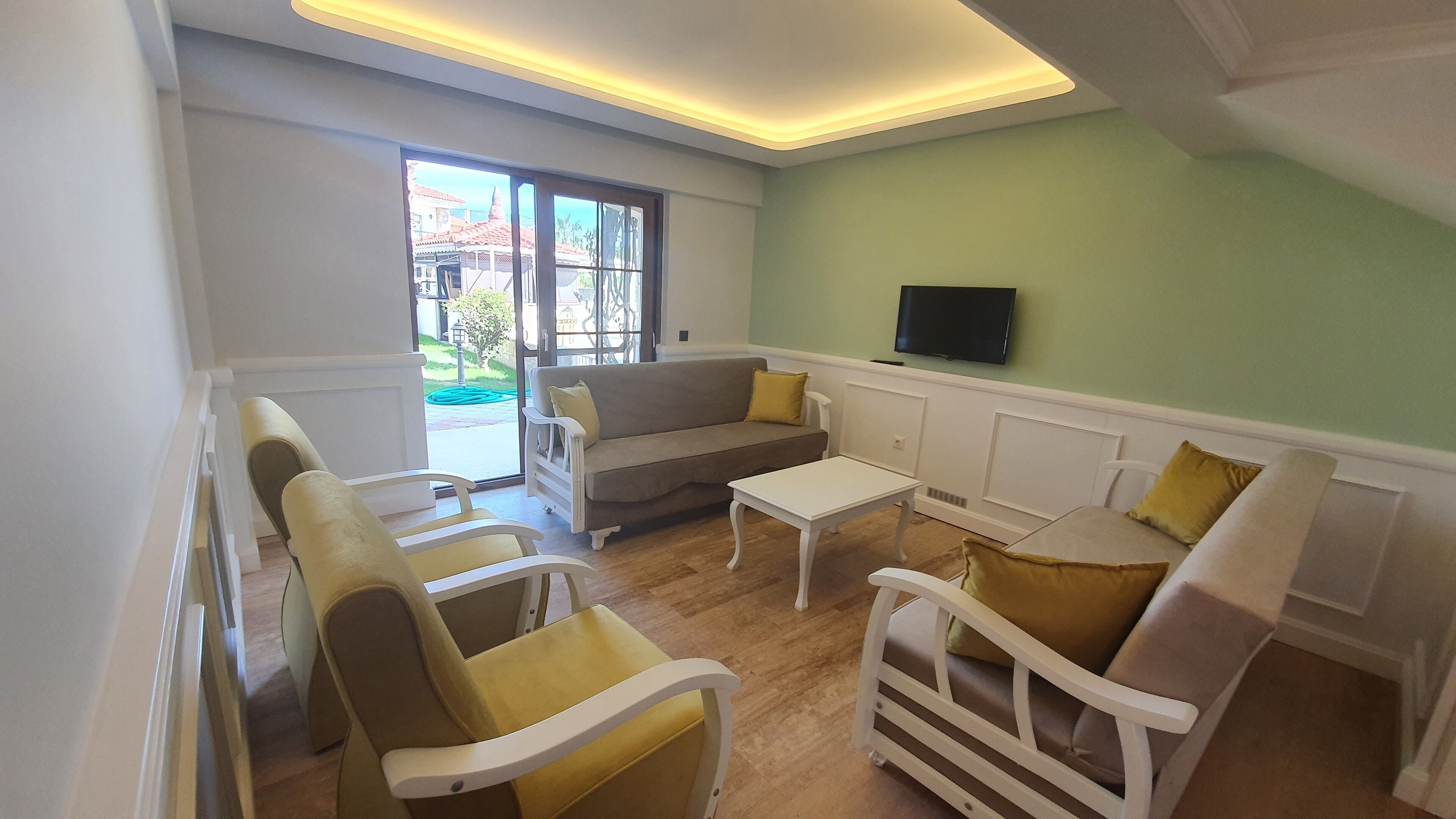 Dalyan Villa Kiydan -Modern, Spacious 2 bedroomed Villa with a large shared pool