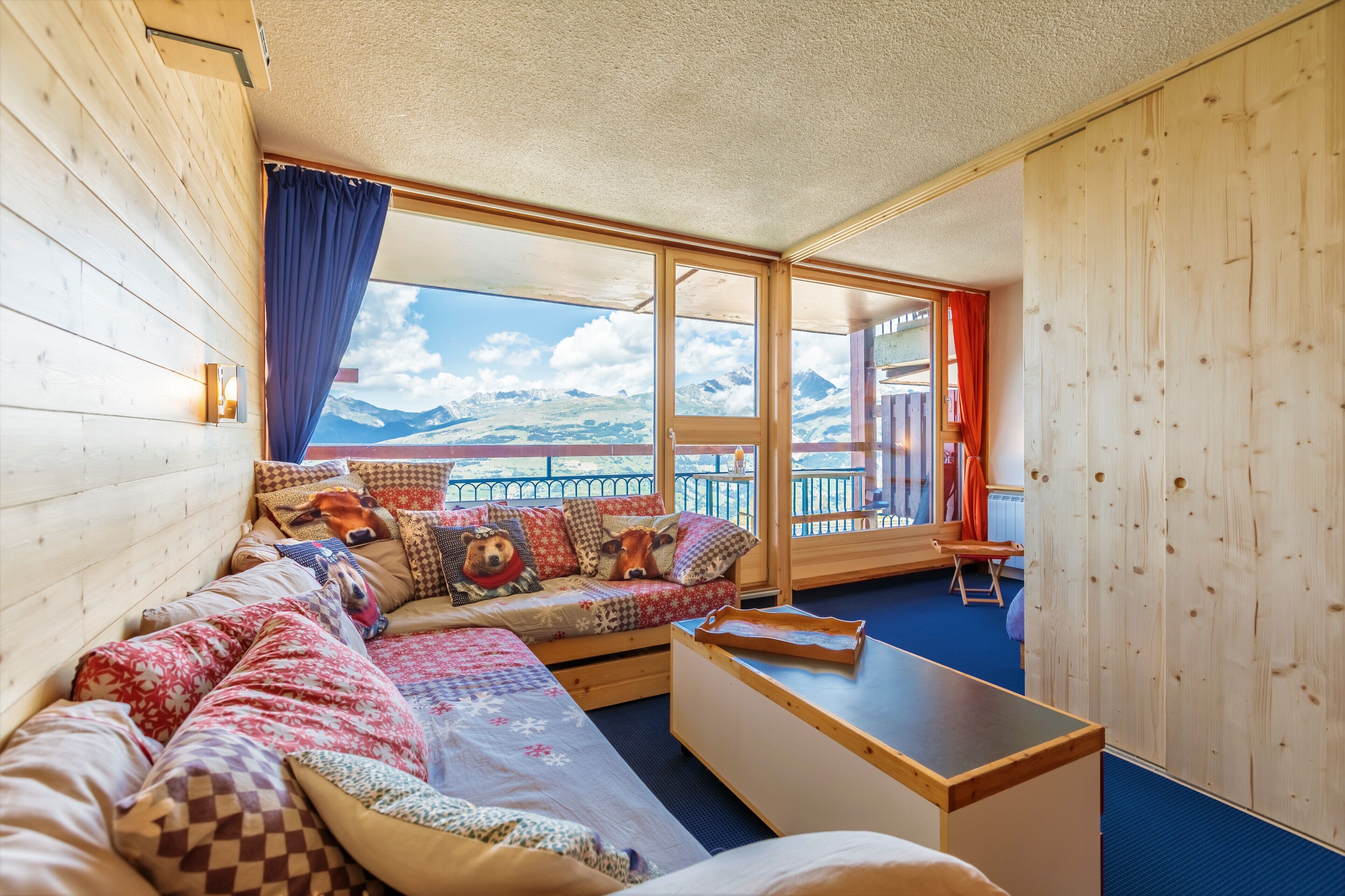 Smart TV, DVD player