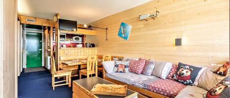 Smart TV, DVD player