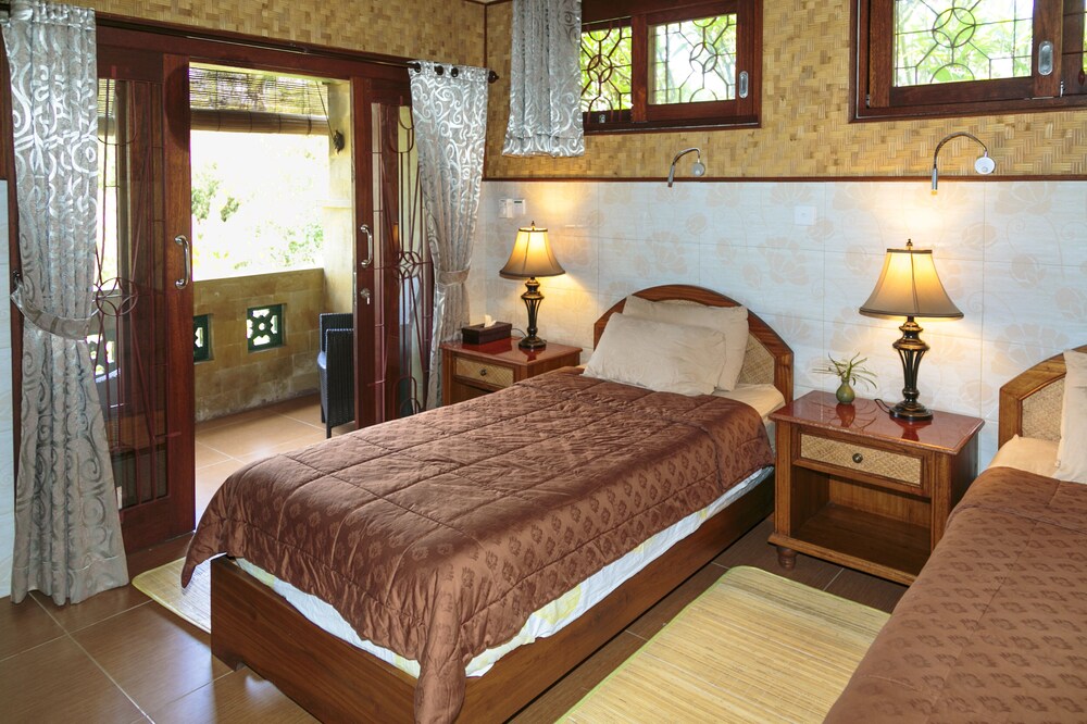 Quiet, Luxury Sawo Apartment 2 at Murni's Houses and Spa, Ubud, Bali