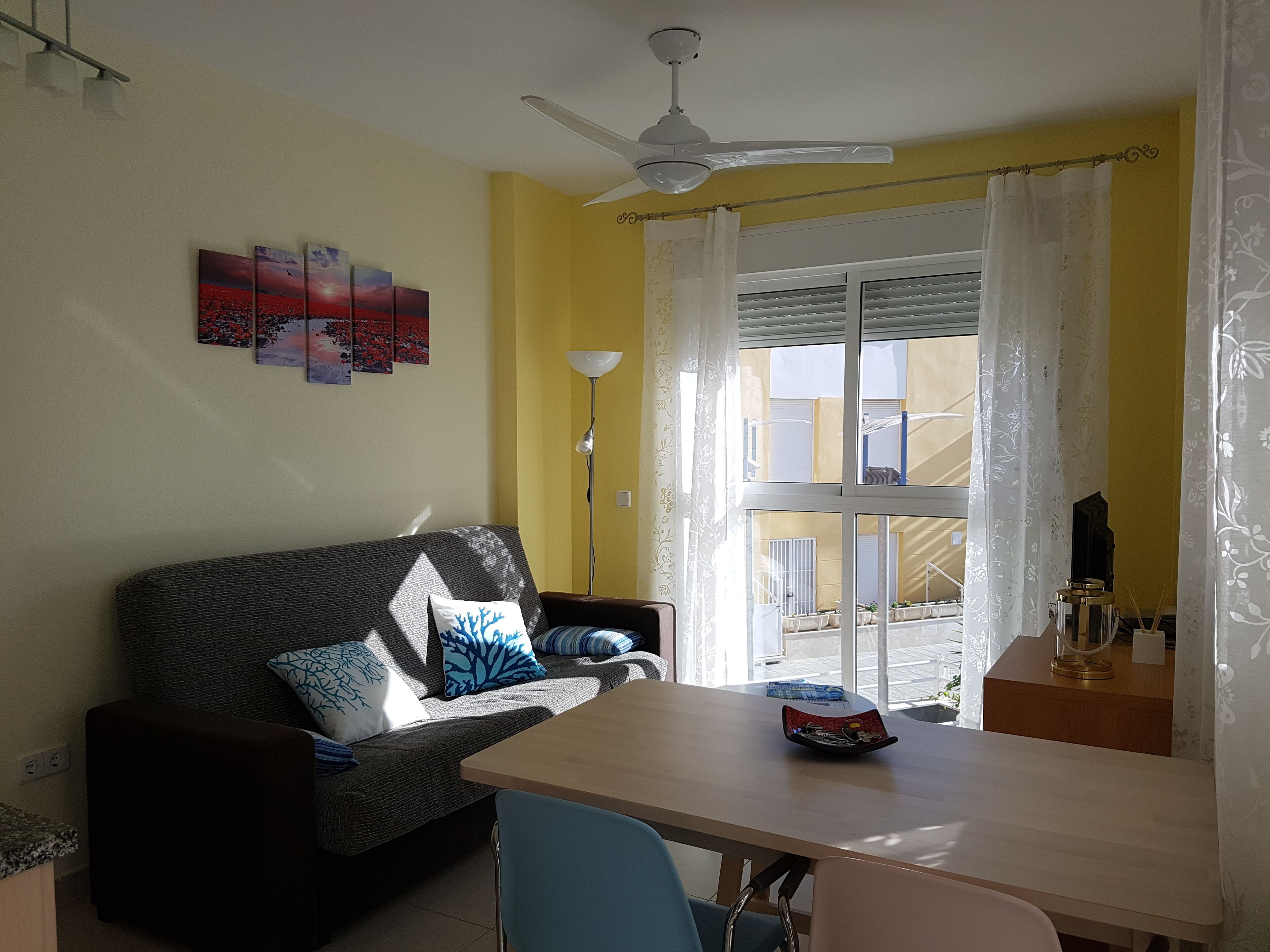 VERA ALBACORA WITH PRIVATE JACUZZI AND WIFI 200M FROM THE SEA