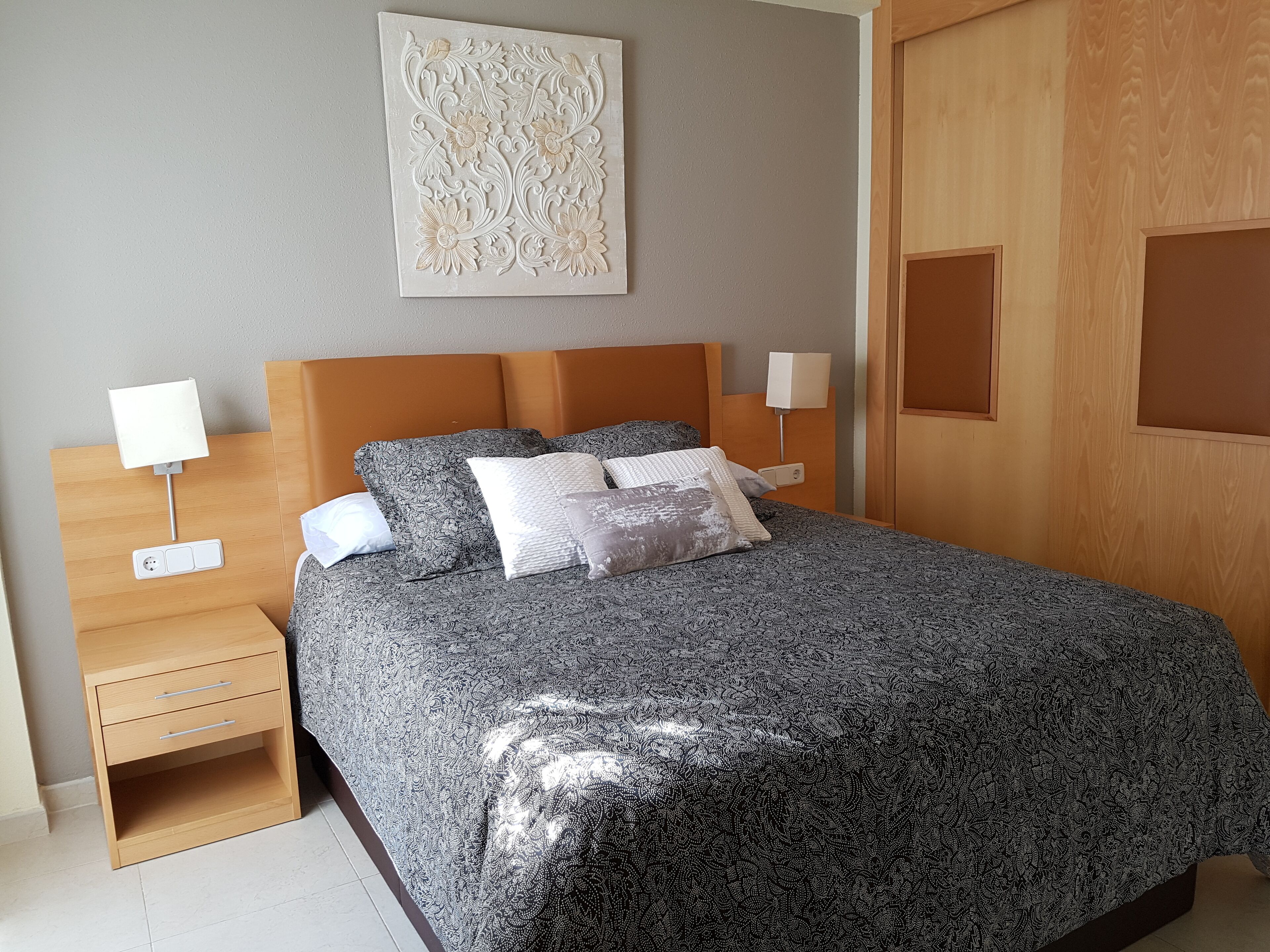 VERA ALBACORA WITH PRIVATE JACUZZI AND WIFI 200M FROM THE SEA