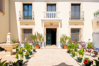 Self catering Puerta del Agua for 6 people