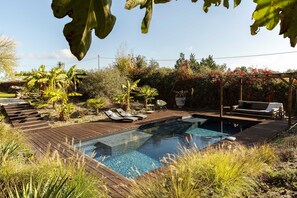 Piscine extérieure, piscine chauffée