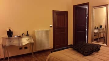 1 habitación, wifi gratis y ropa de cama
