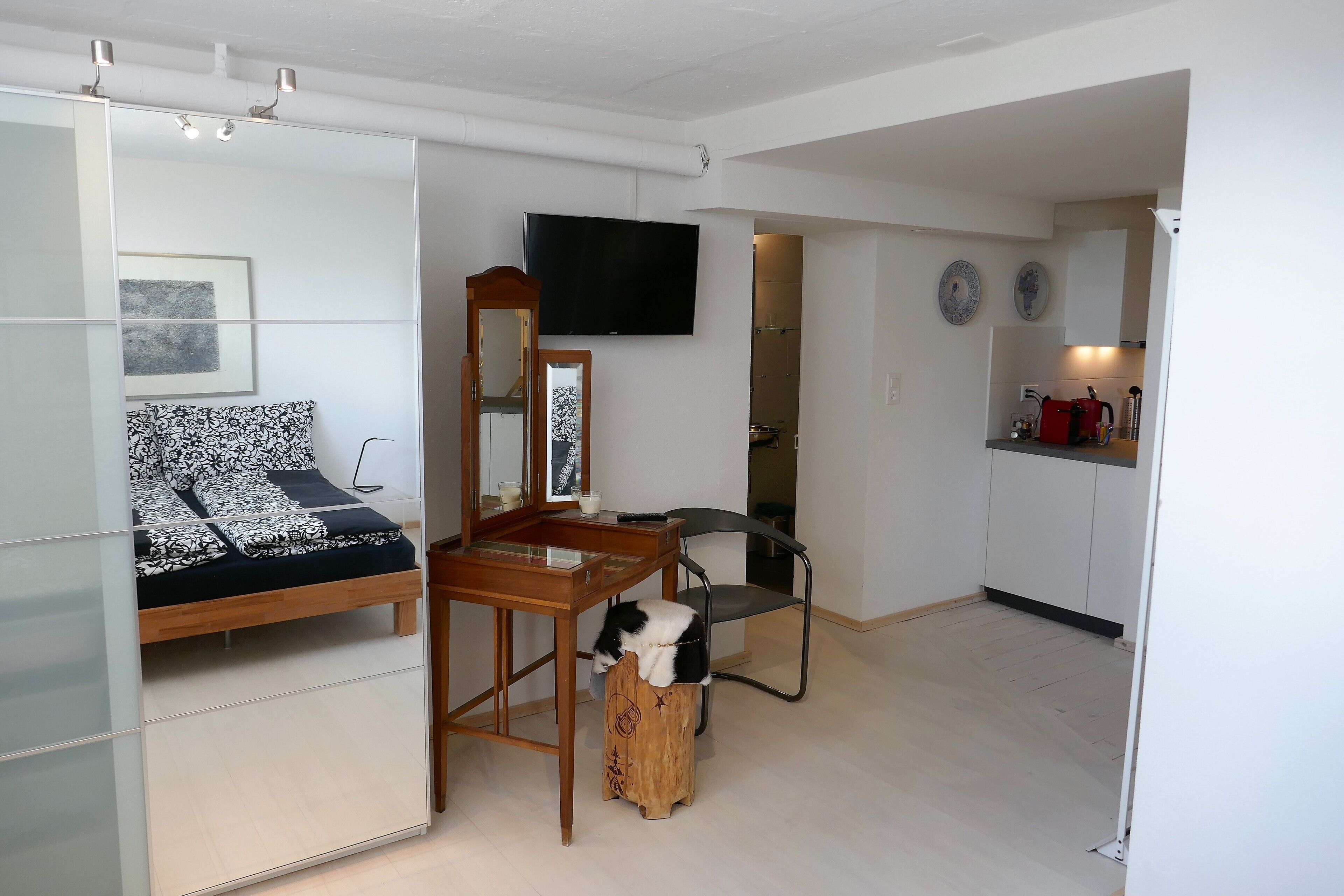 2 bedrooms, WiFi (free), bed sheets