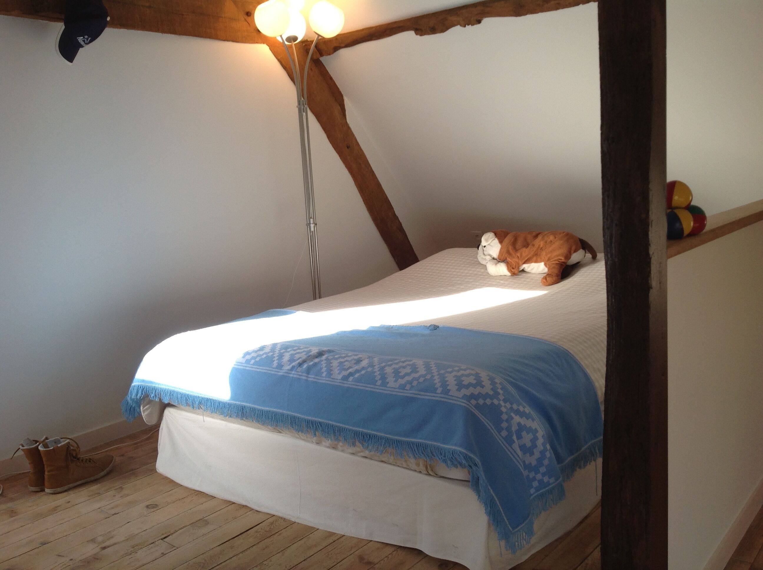 Beautifully furnished studio within an old property