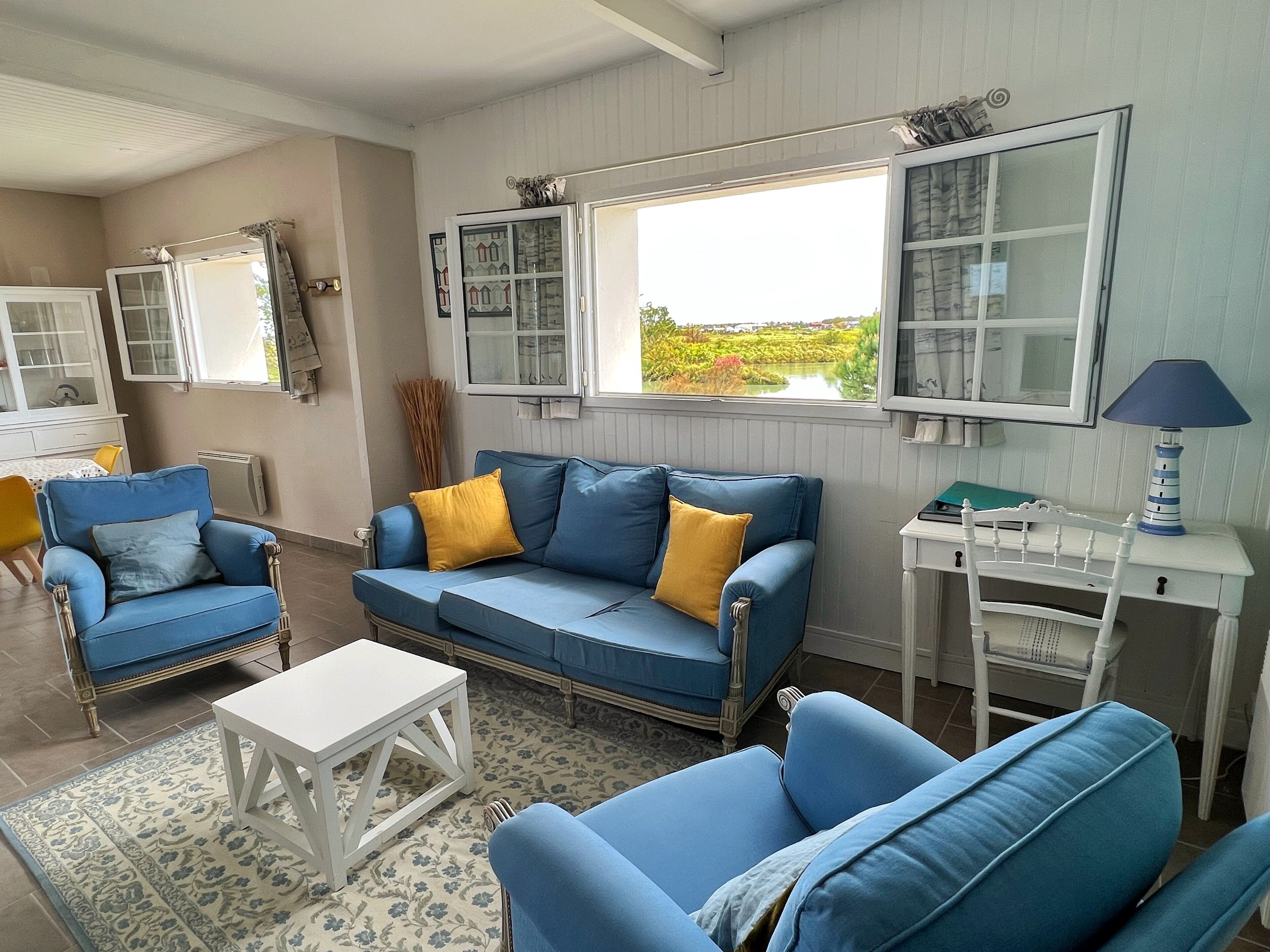 IO - Charming cottage for 4 persons, swimming pool, near Royan