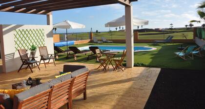 Villa Surprise Climaticed Pool, BBQ, Golf, Free Wifi, solar energy 100x100