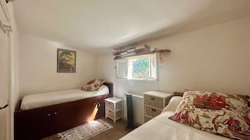 3 slaapkamers, een kluis op de kamer, een strijkplank/strijkijzer