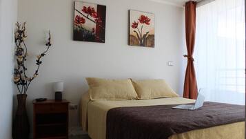 1 habitación, wifi y ropa de cama