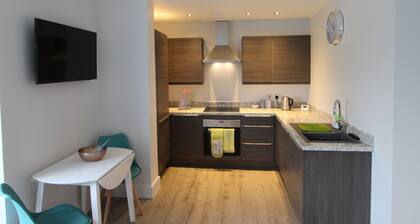 Beautiful 2 bedroom apartment in a great location at Childwall Fiveways (Flat 2)