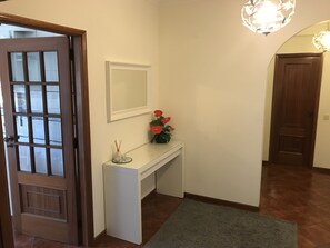 Interni