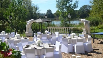 Área para banquetes al aire libre