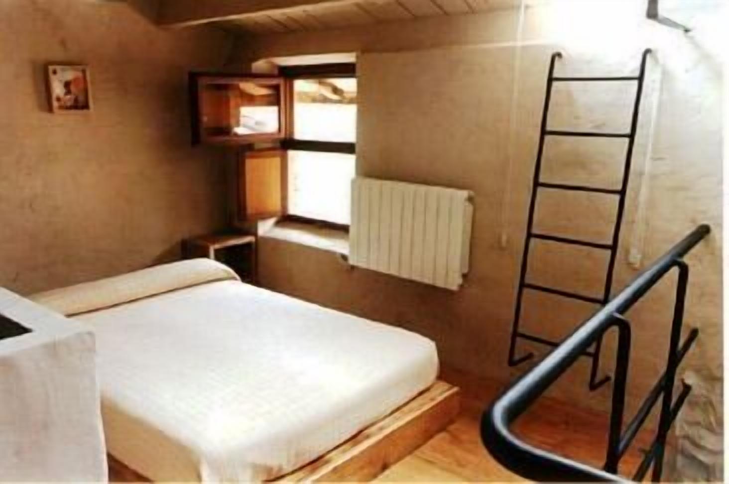 Full house for 2 people