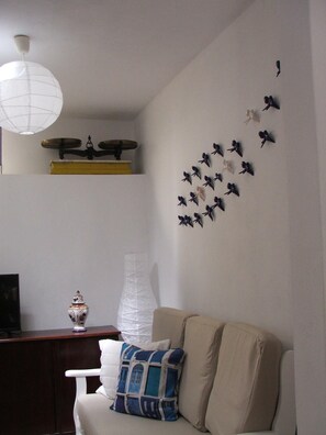 Télévision, chaîne hi-fi