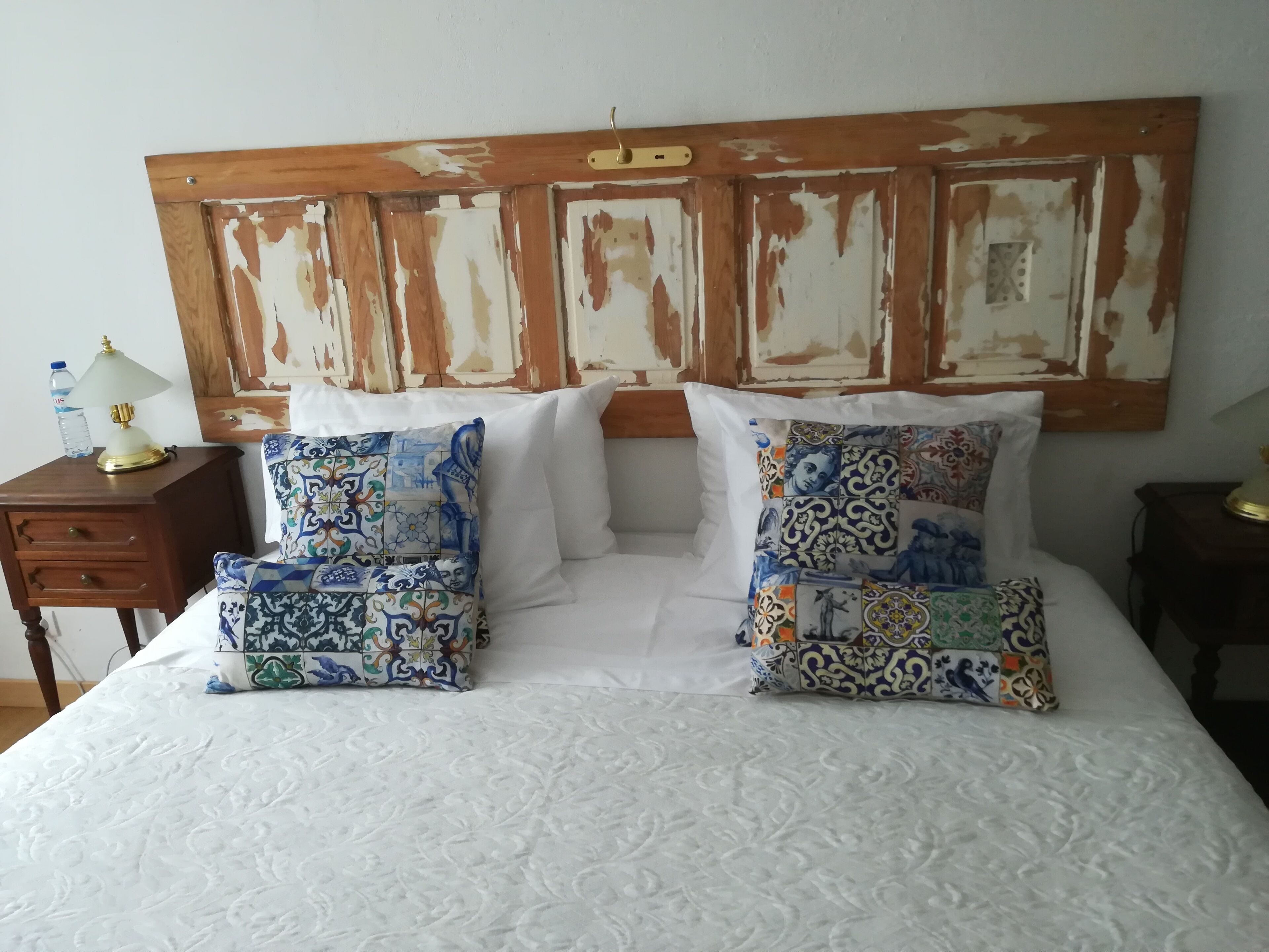 2 sovrum, skrivbord, ljudisolering och strykjärn/strykbräda