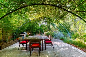 Terrace dining