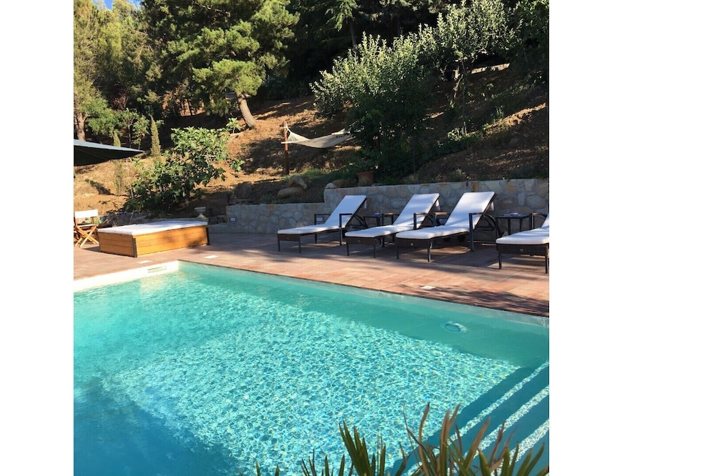 Apartment in Attanzio villa