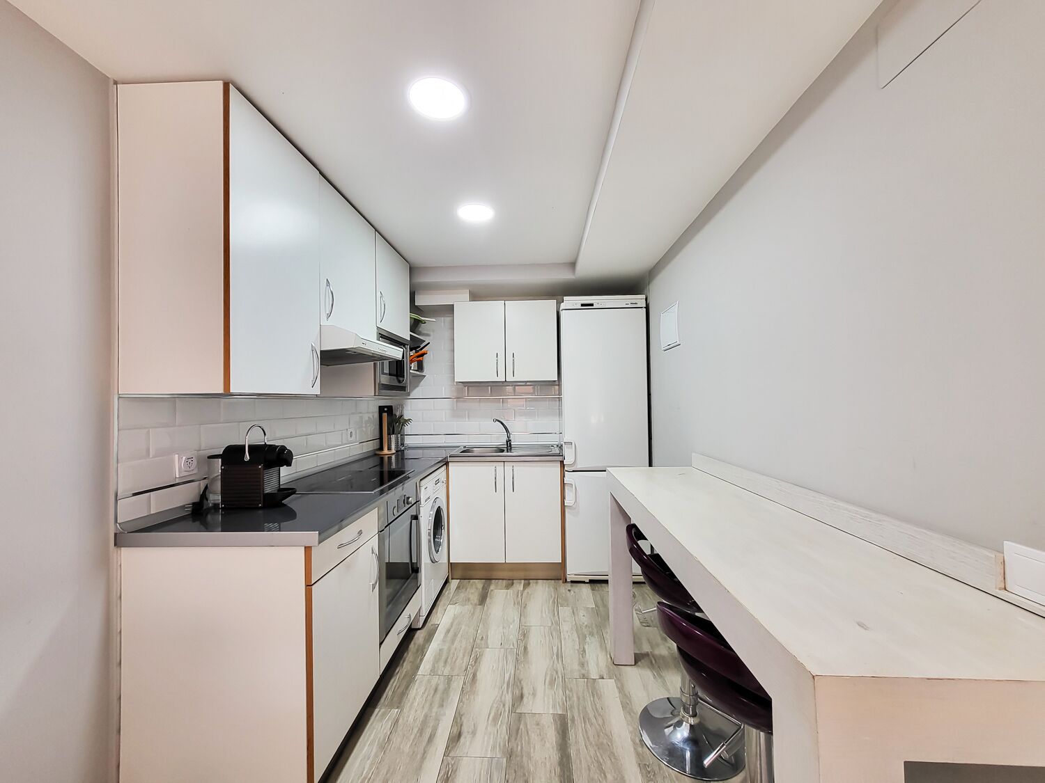 FULL EQUIP APARTMENT WITH POOL