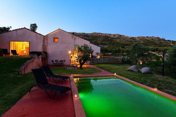 Outdoor pool - VN Nature Houses, a place to be, a place to live in the nature. (Ferraria de São João)