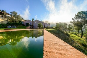 Outdoor pool - VN Nature Houses, a place to be, a place to live in the nature. (Ferraria de São João)