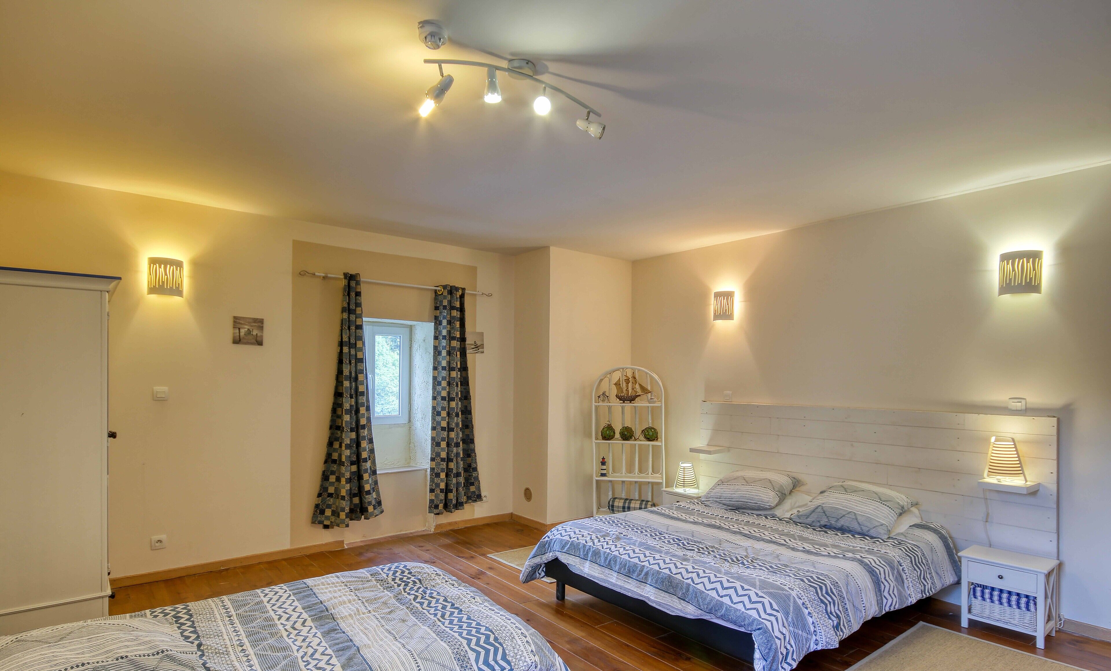 Paradise Accommodation