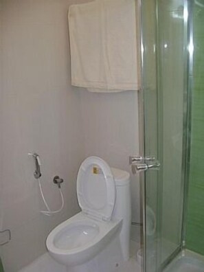 Shower, towels