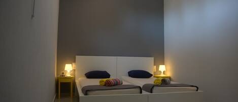 5 Schlafzimmer, Bügeleisen/Bügelbrett, Reisekinderbett, kostenloses WLAN