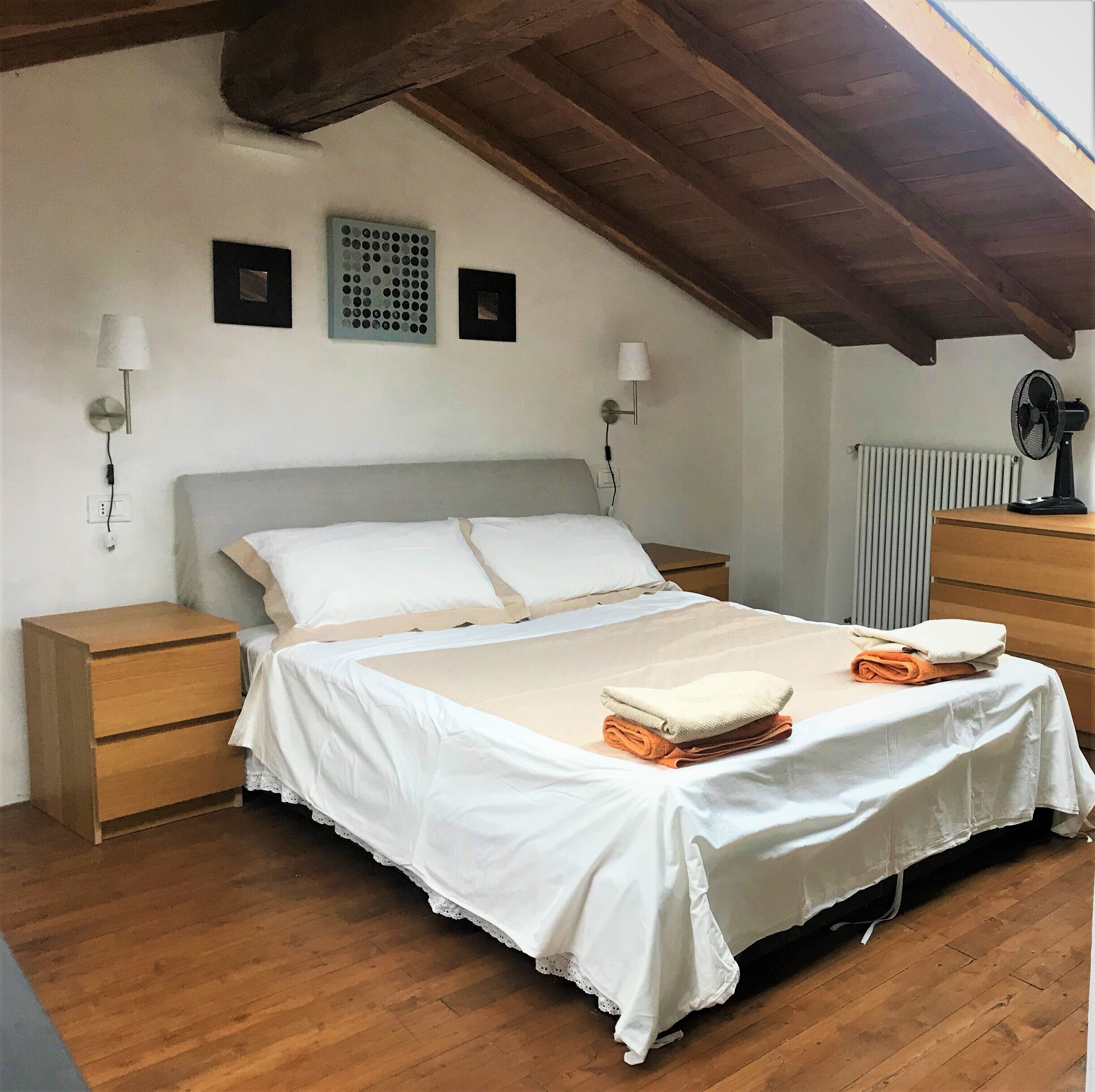 Idyllic  converted split level hideaway