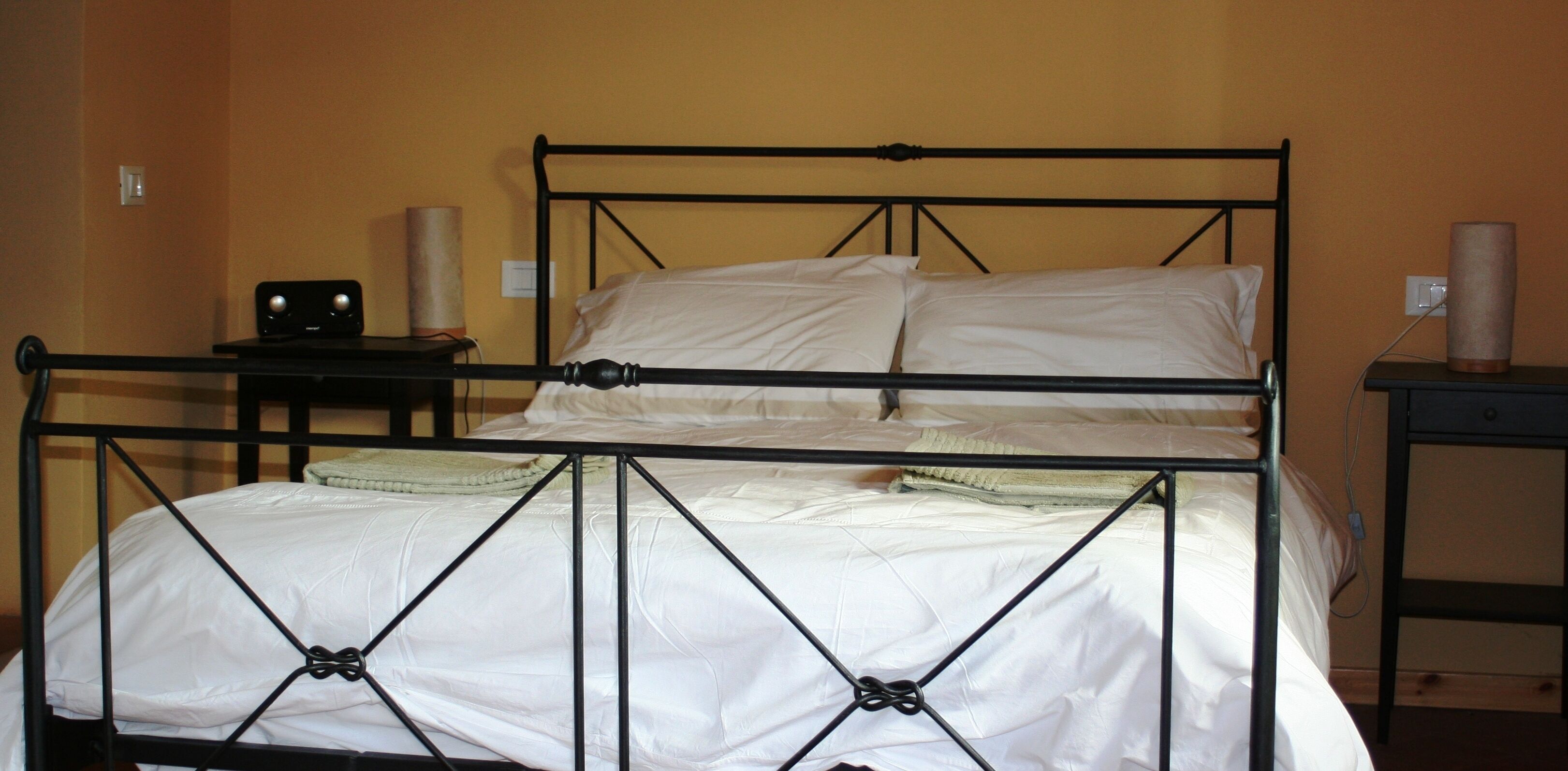 Idyllic  converted split level hideaway